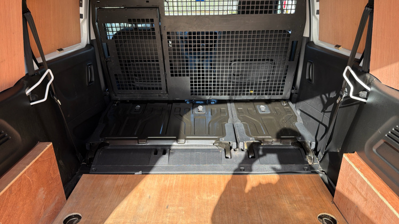 Peugeot Partner Long Diesel 850 1.5 BlueHDi 100 Professional Premium Crew Van